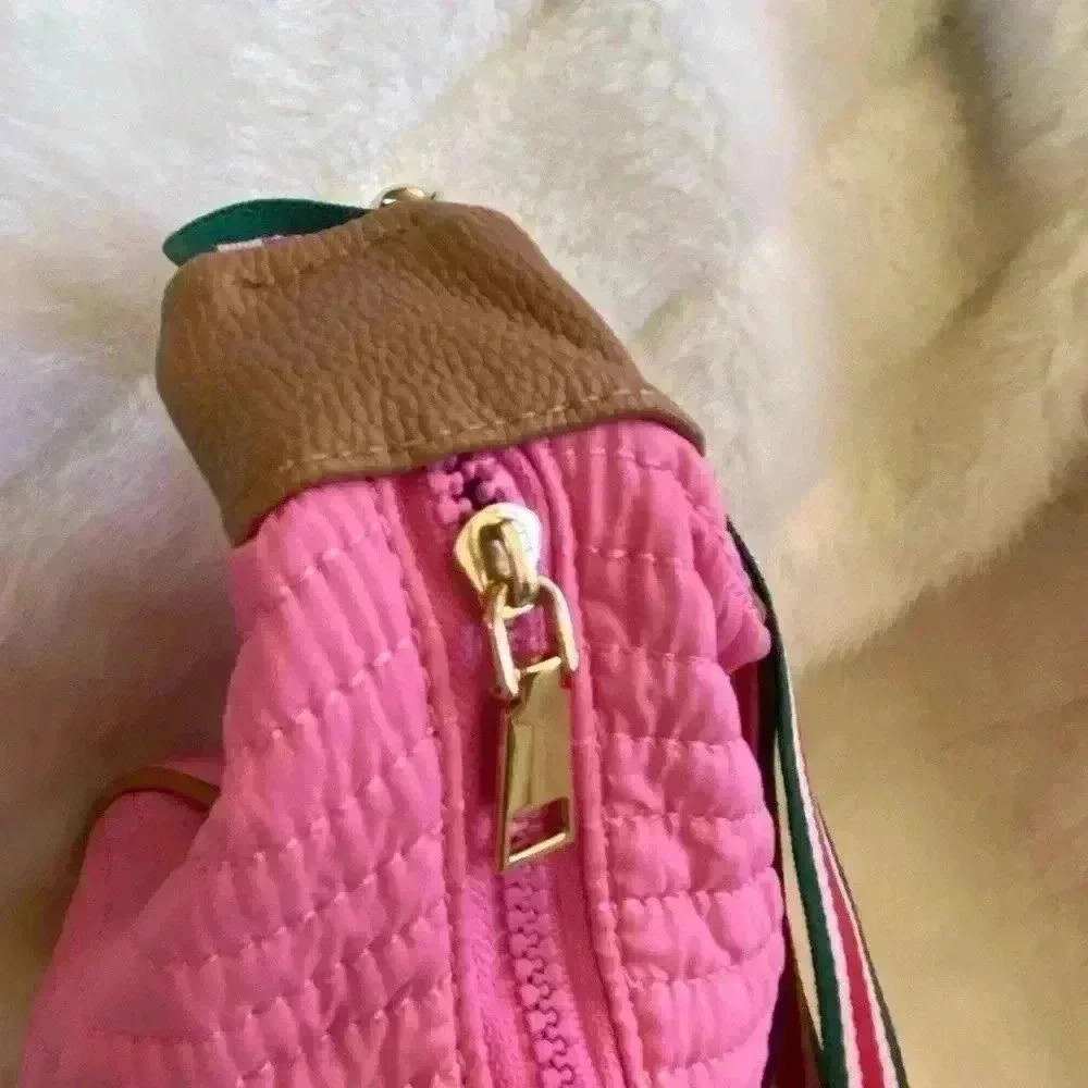 Shiraleahs Ezra Large crossbody in pink strap is green light & dark pink - Picture 6 of 6
